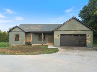1496 Jones Creek Rd, Dickson, TN 37055