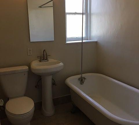 5th image of 451 E San Salvador St APT 2
