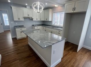 489 Spring St, Fall River, MA 02721