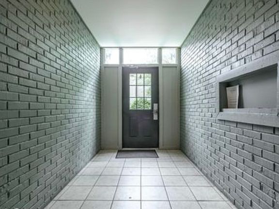 2nd image of 4302 Wisteria Landing Cir Unit 203