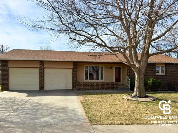 1402 Long Blvd, Garden City, KS 67846