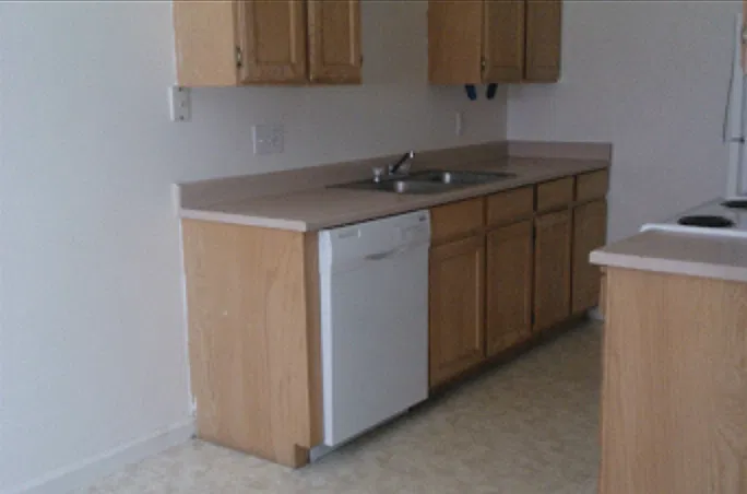 2 bed, 1.5 bath, 1000 sqft, $1,150 — Photo 3