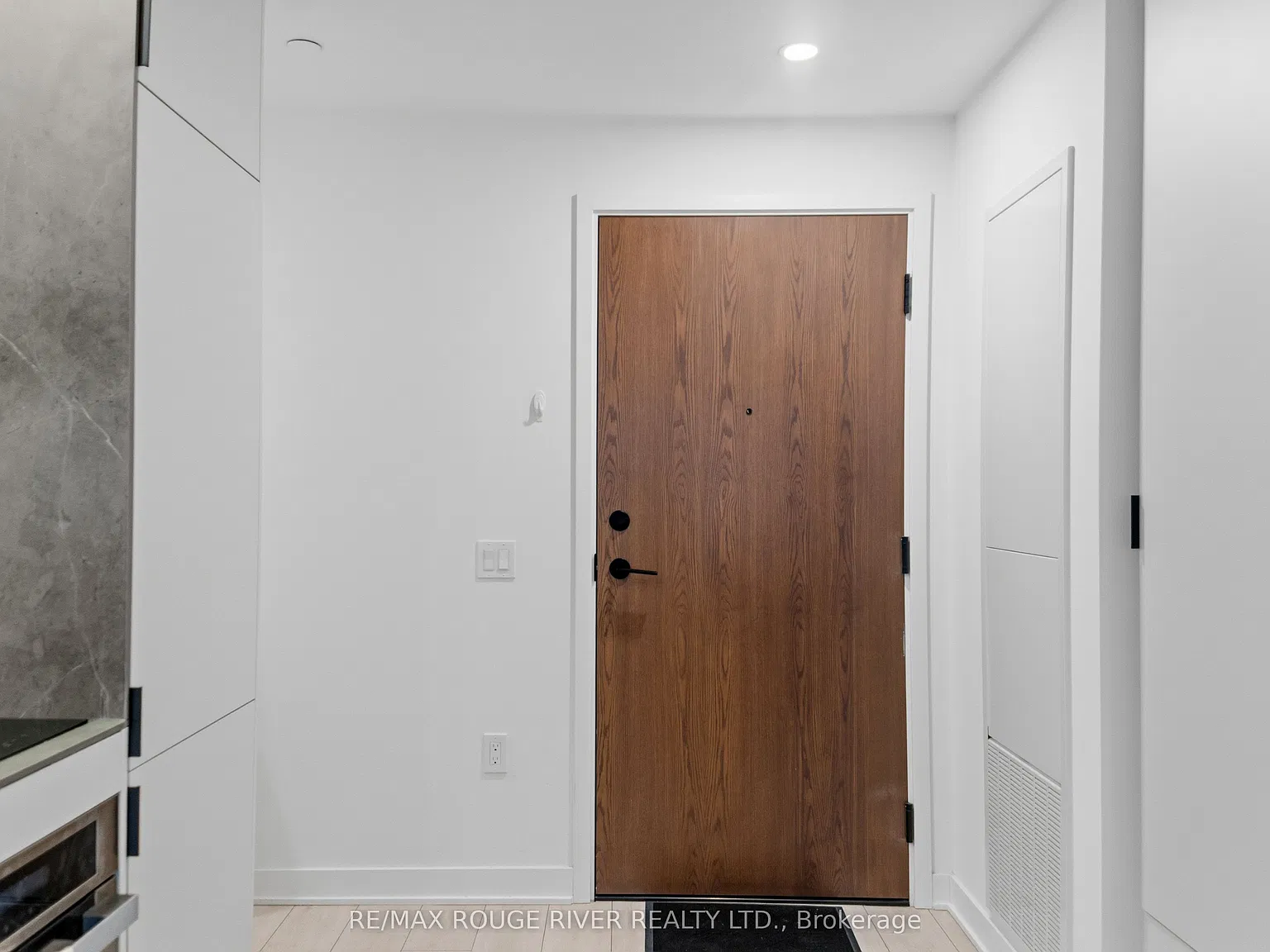 1 bed, $2,500 — Photo 2