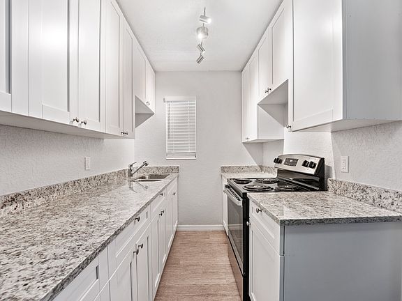 5th image of 1600 Garden St #4003011