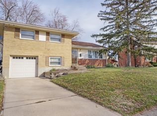 8675 Pringle Dr, Cincinnati, OH 45231