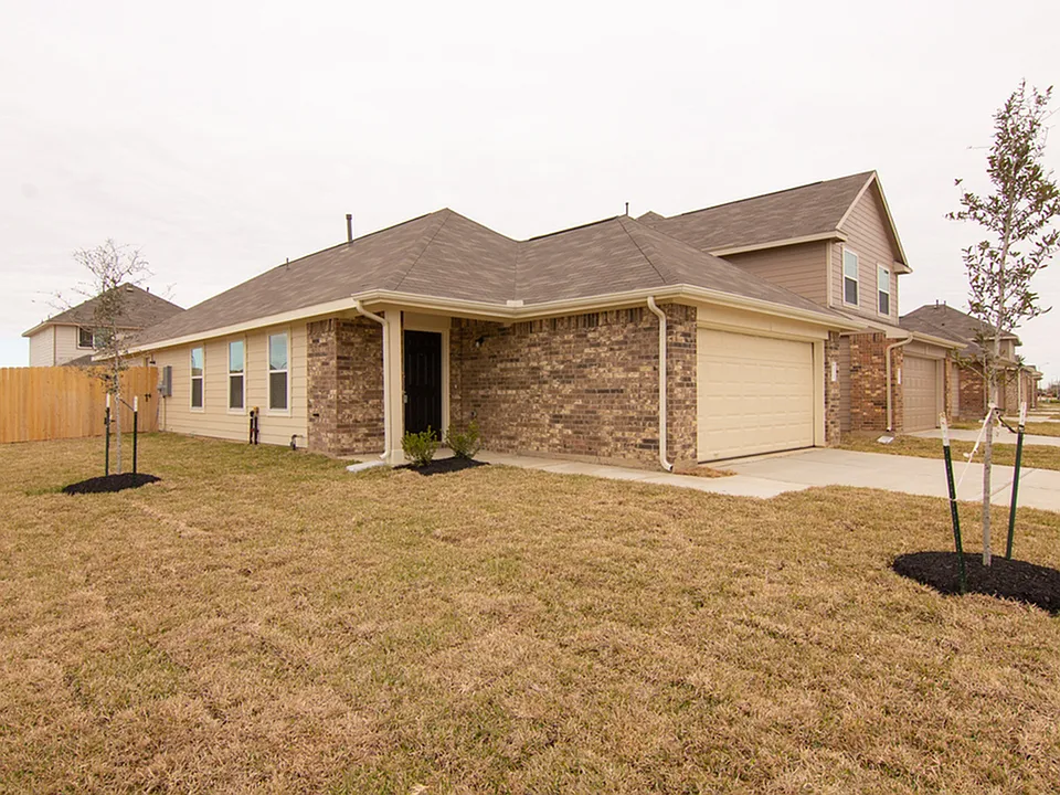 24354 Bella Carolina Ct