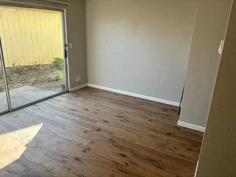 Villa Chateau Apartments — Photo 5