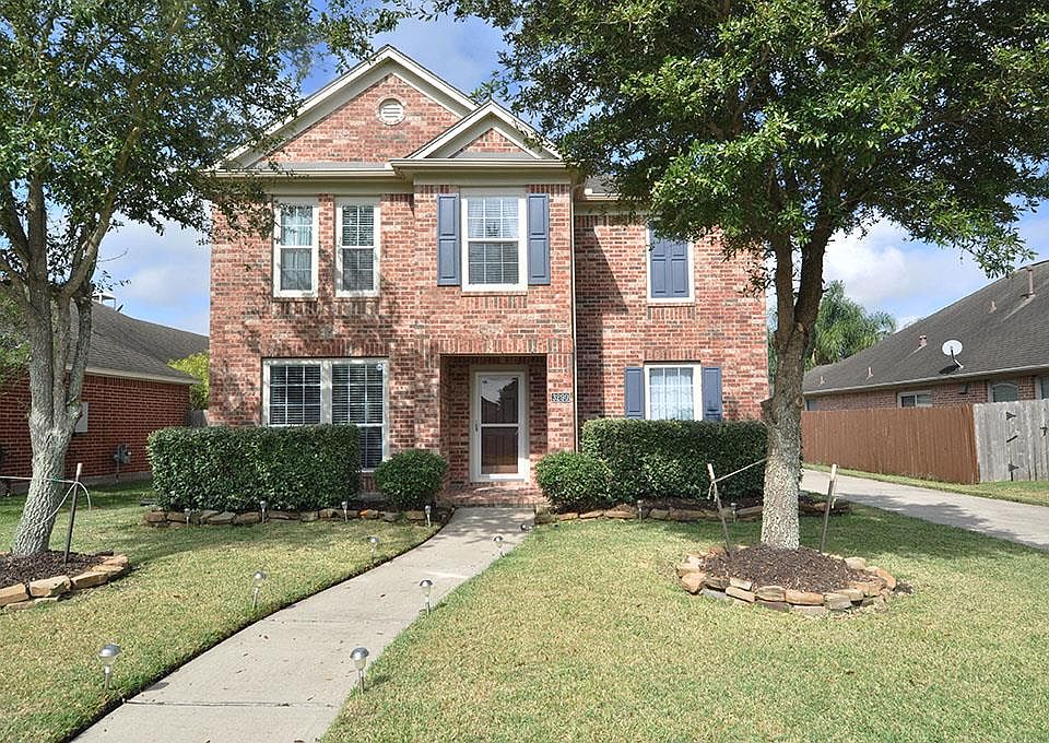 1st image of 3290 Park Falls Ln