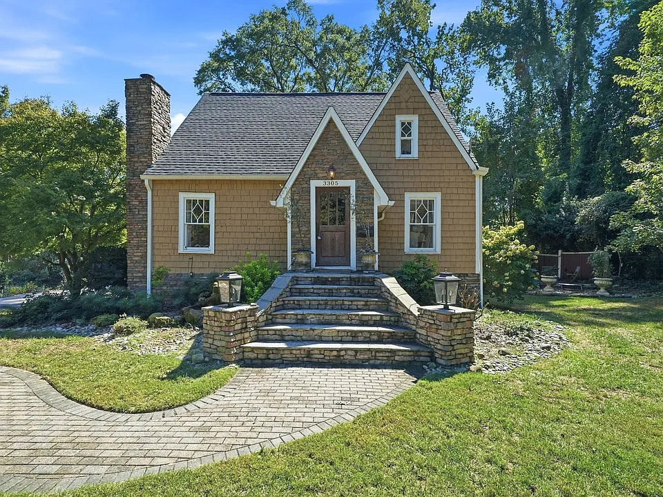 3305 Cambridge Rd