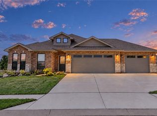 18535 W 195th Ter, Spring Hill, KS 66083