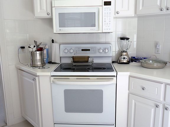 3rd image of 2706 Island Pond Ln