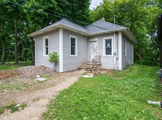 1720 Oak Ct, Racine, WI 53404