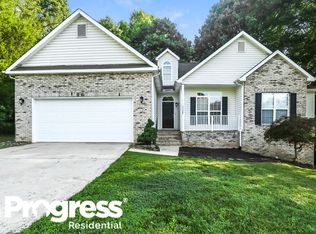 7320 Rothmore St, Charlotte, NC 28215