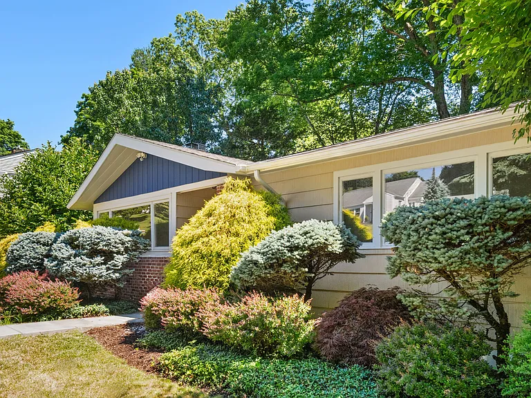 65 Bailey Rd — Photo 31