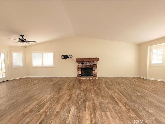 4th image of 2624 Beech Tree St