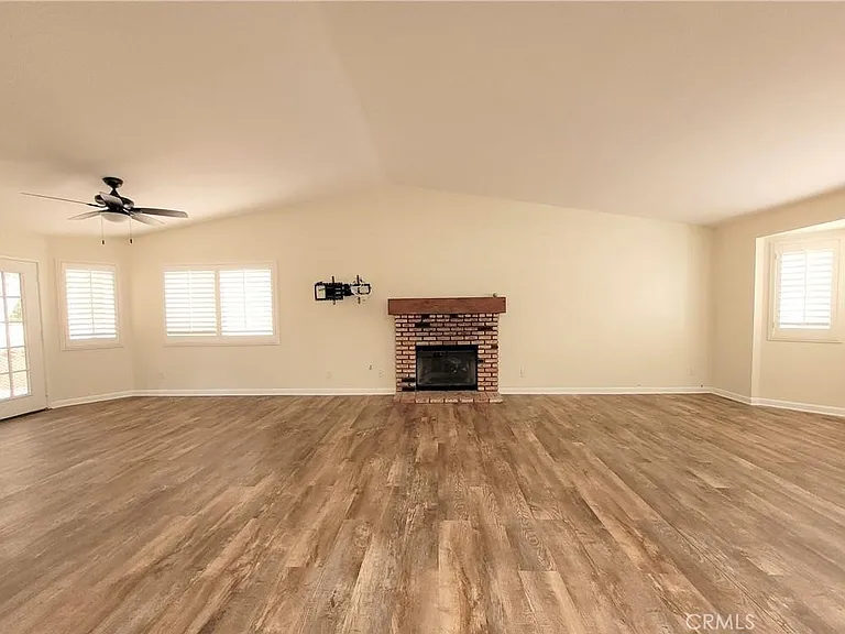 2624 Beech Tree St — Photo 4
