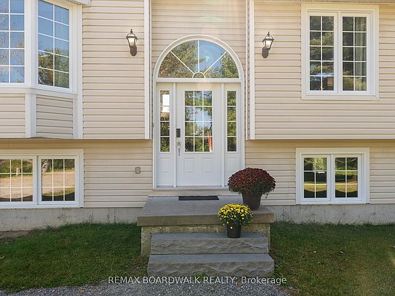 4th image of 2711 Glen Smail Rd