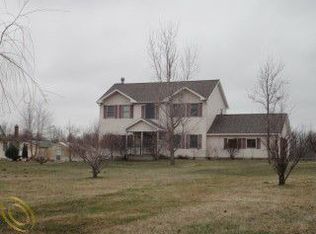 23780 Carleton West Rd, Belleville, MI 48111