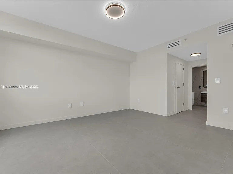 140 S Dixie Hwy #735 — Photo 16