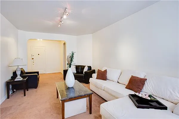 Sold by R New York | media 17