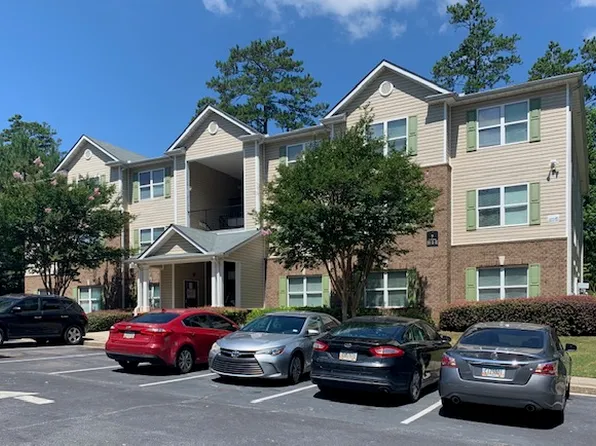 7103 Fairington Ridge Cir, Lithonia, GA 30038