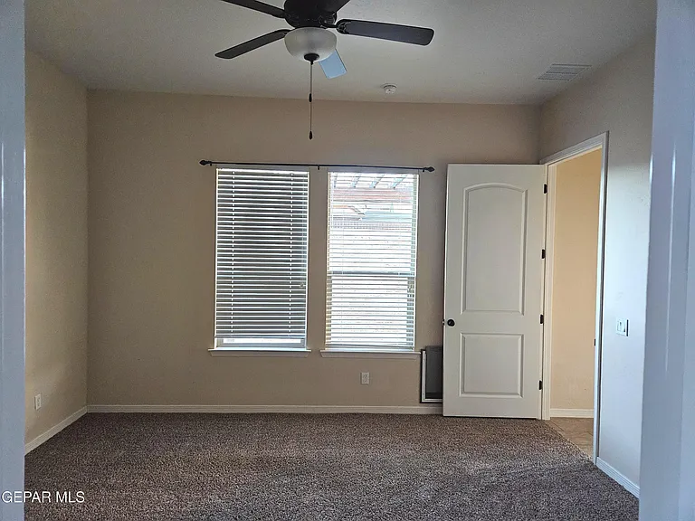 1071 Iron Hill Ave — Photo 11