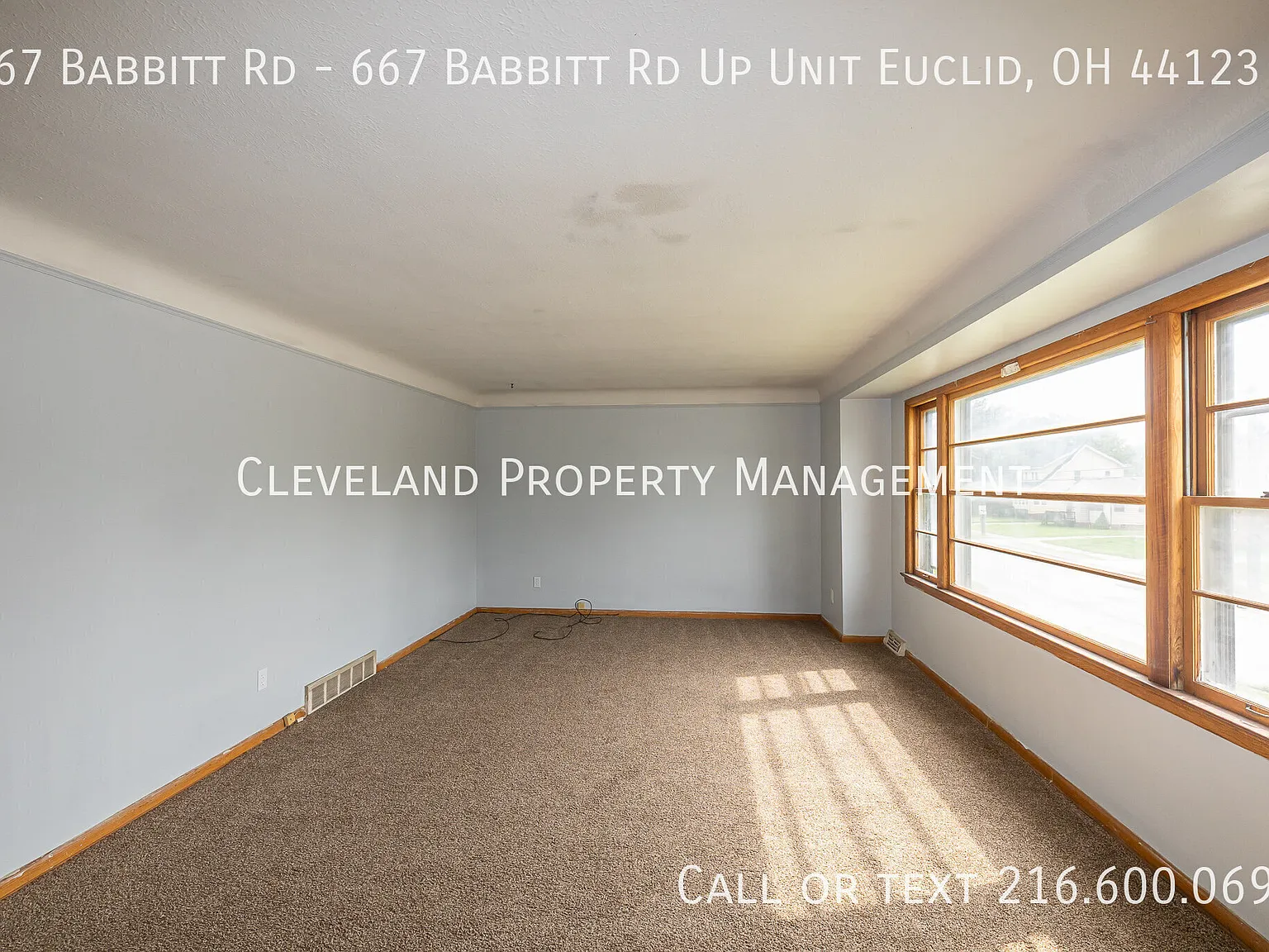 Three bedroom Up unit — Photo 3