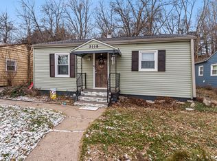 3118 Indian Rd, Davenport, IA 52802