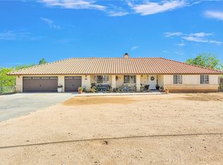 18055 Valencia St, Hesperia, CA 92345