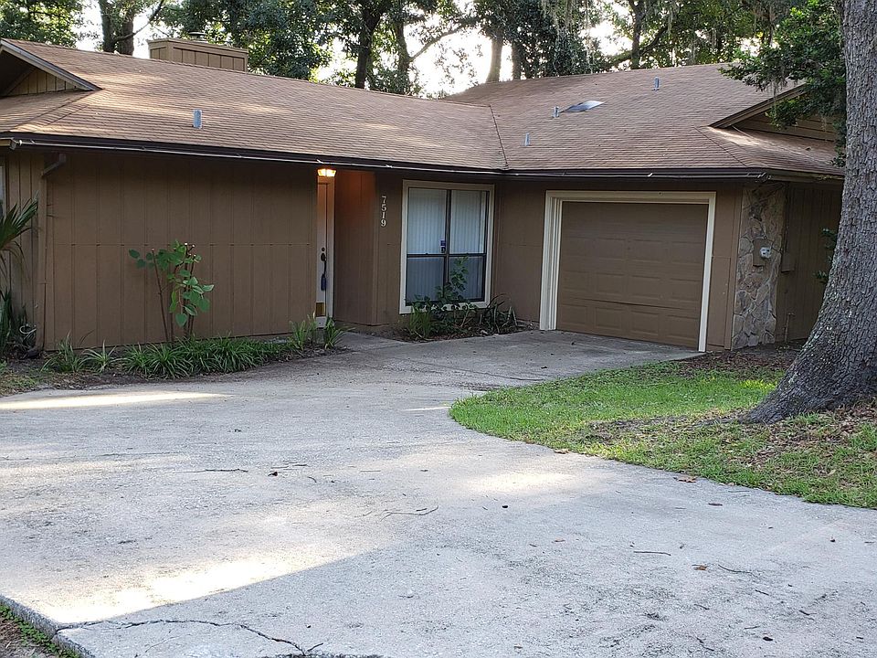 1st image of 7519 India Ave
