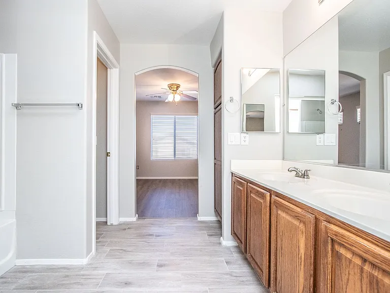 1478 E Stirrup Ln — Photo 27