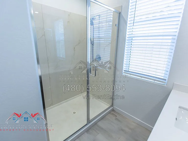 4204 E Enmark Dr — Photo 36