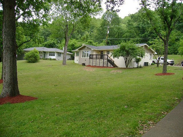 LARGE LOT TOTALLY REMODELED
