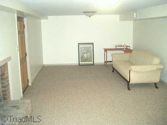 3rd image of 775 W Manarda Cir