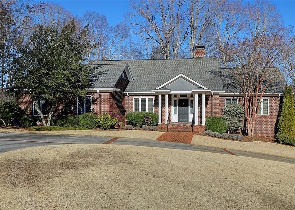 1st image of 31 Willows Ct