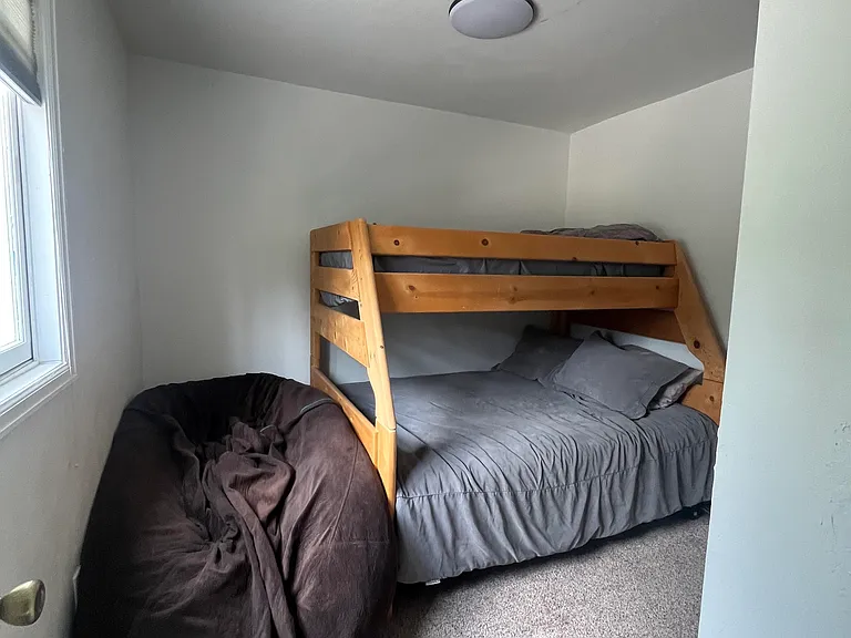 Sally Cir — Photo 9
