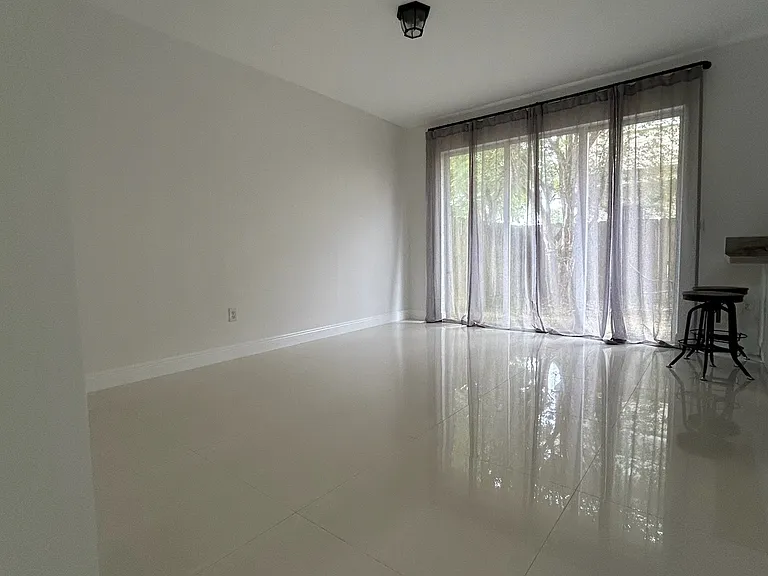 12885 SW 134th St — Photo 7