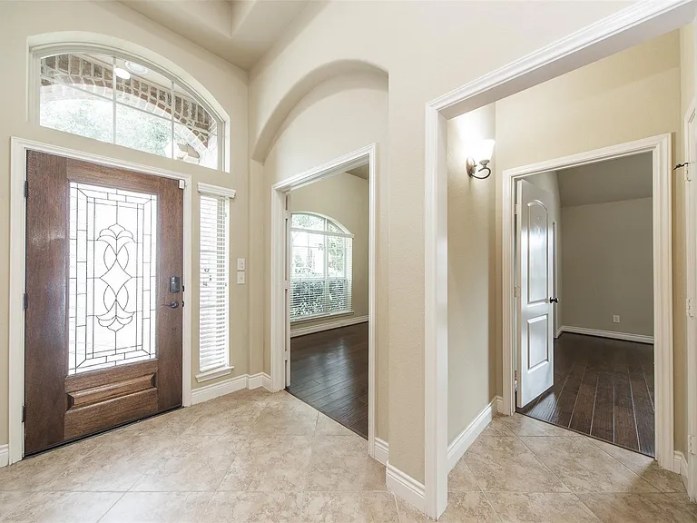 27106 Cross Pointe Ct — Photo 4
