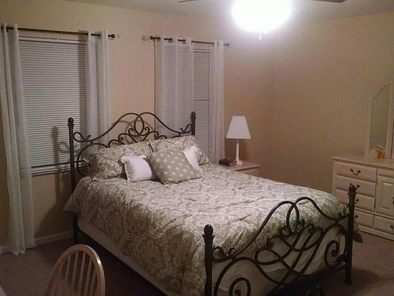 2nd image of 3735 Iona Ave