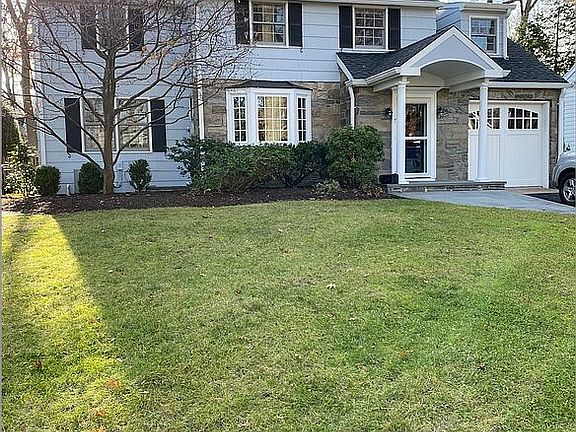 Attached 1 car garage