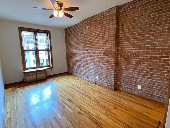 2nd image of 334 W 88th St APT 10