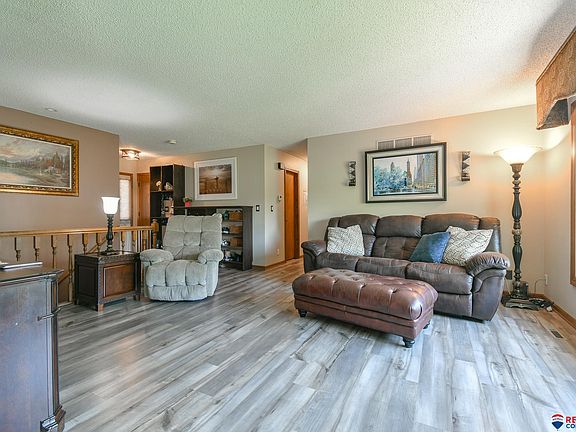 5th image of 1919 King Arthur Ct