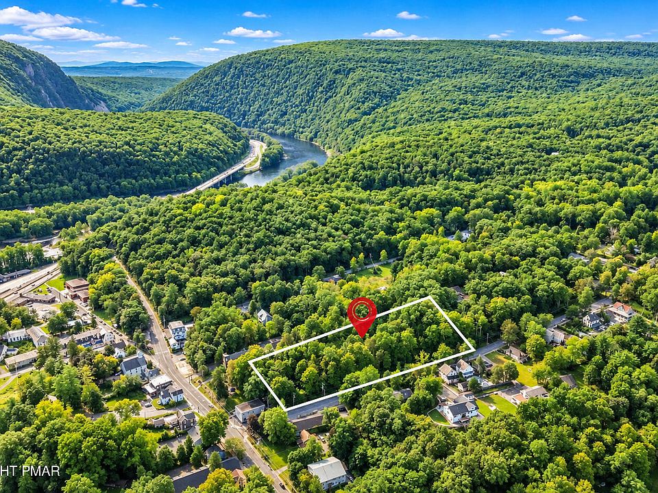 1st image of 21 Shepard Ave