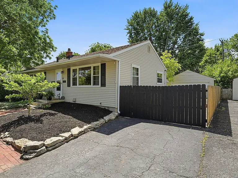 2257 Fishinger Rd — Photo 4
