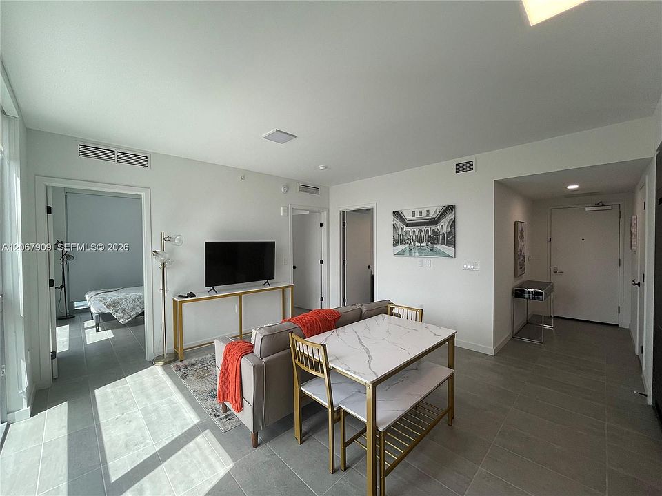 1st image of 227 NE 2nd St Unit 1606