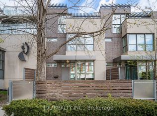 31 Brunel Ct #Townhouse 8, Toronto, ON M5V 3Y2