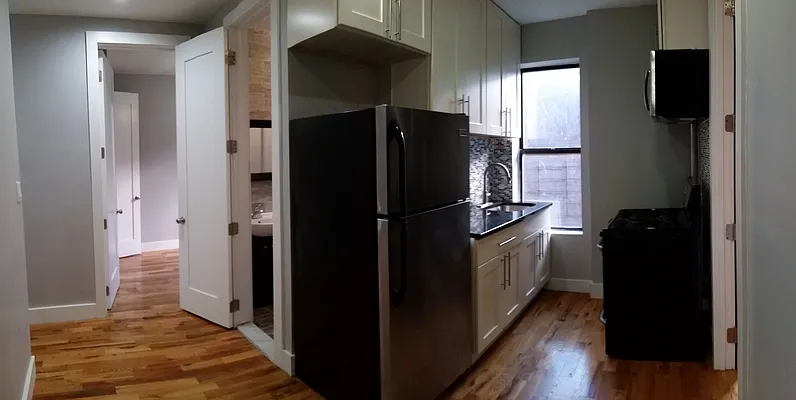 Rented by Signature Property Realty | media 14