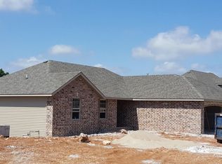 4650 W Oneida Dr, Springfield, MO 65802