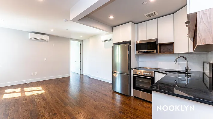 Rented by Nooklyn NYC LLC | media 4