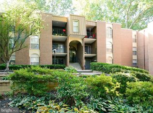 3368 Woodburn Rd APT T2, Annandale, VA 22003